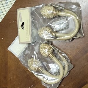 2  Sets Decorative Holdbacks